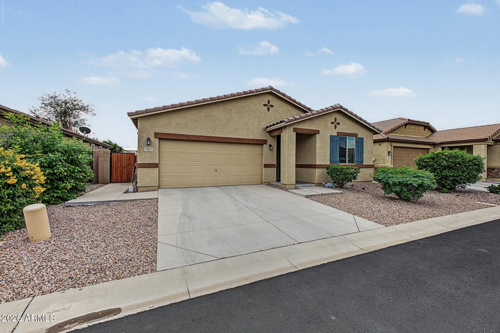 Photo of 7827 E Butte Street, Mesa, AZ 85207 (MLS # 7094241)