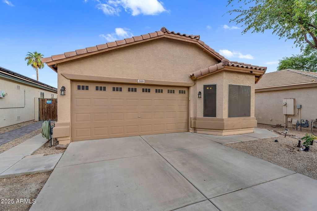 Photo of 2505 N 109th Avenue, Avondale, AZ 85392 (MLS # 6912194)