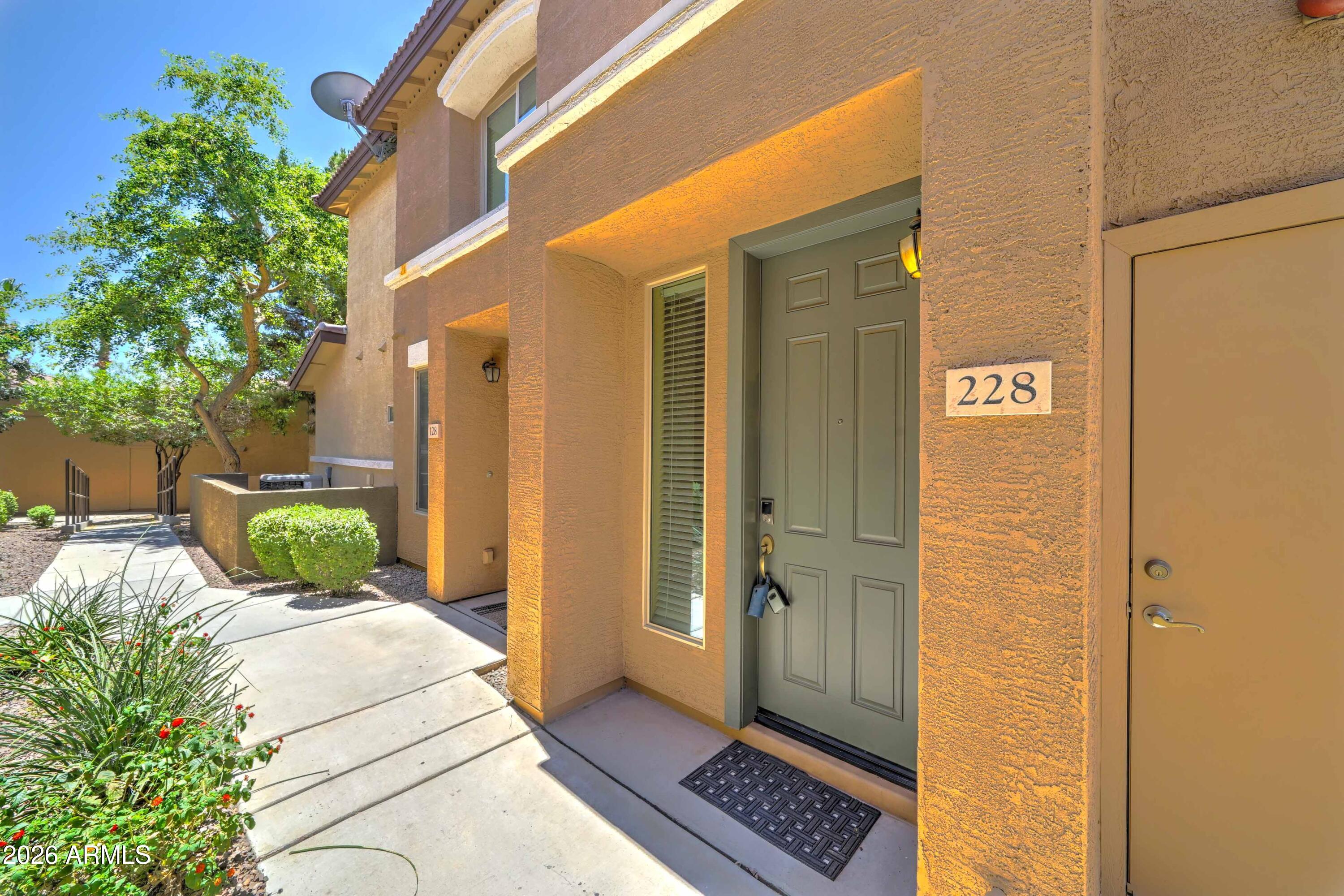 7726 E BASELINE Road 228