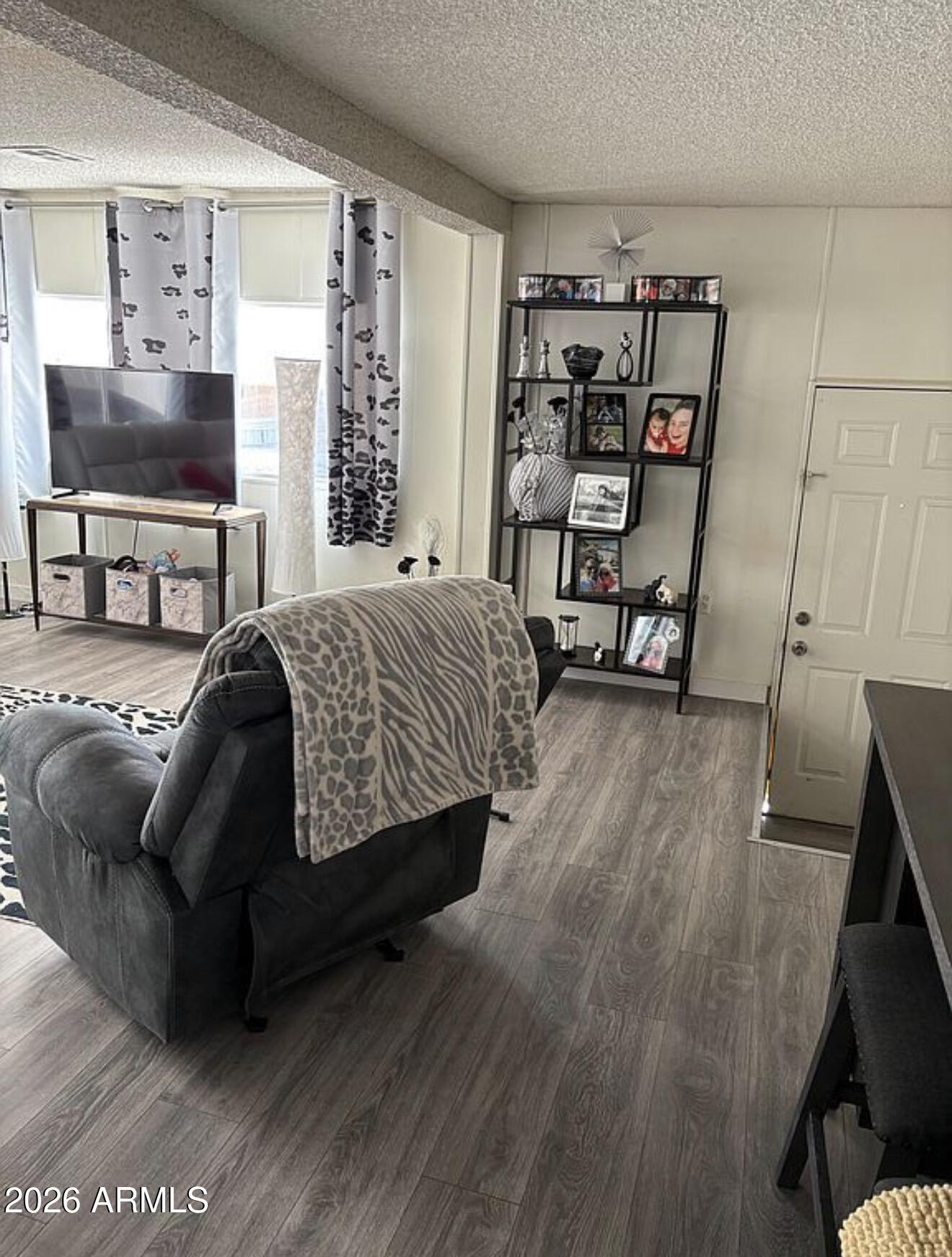 8421 E MAIN Street 105