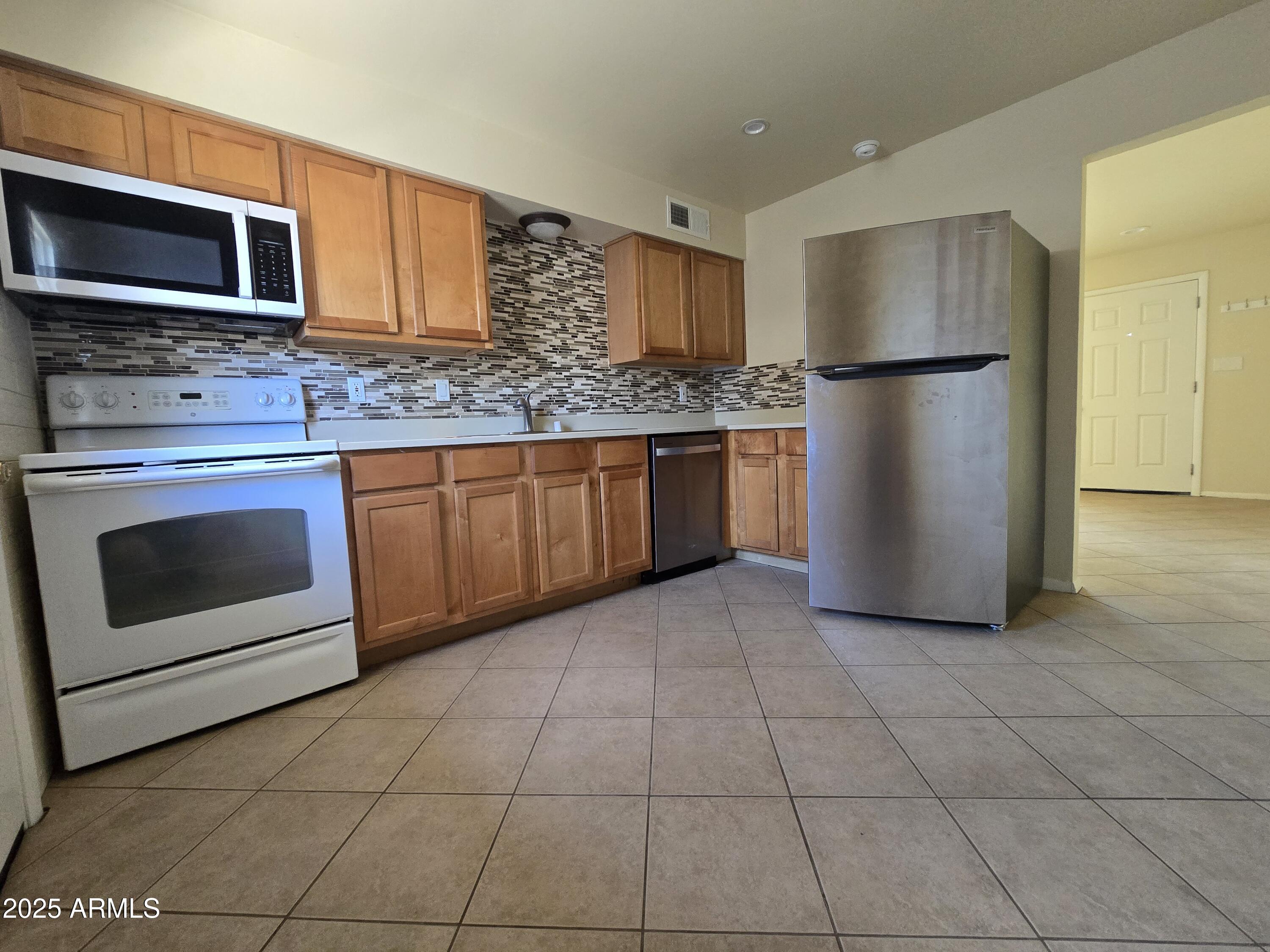 1320-1312 W 5TH Street