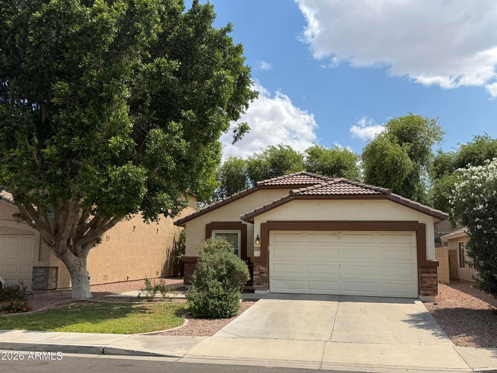 Photo of 13037 W Avalon Drive, Avondale, AZ 85392 (MLS # 7036725)