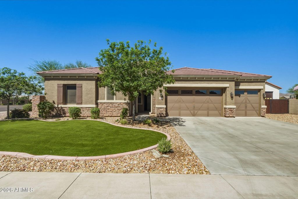 Photo of 5706 N 186th Drive, Litchfield Park, AZ 85340 (MLS # 7015511)