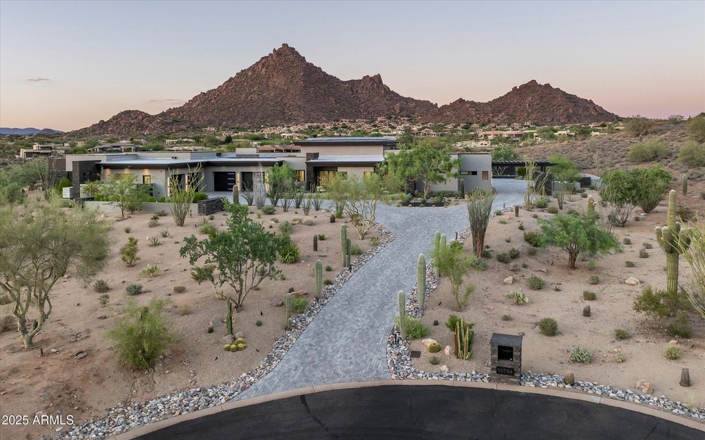 Photo of 10784 E Pinnacle Peak Road, Scottsdale, AZ 85255 (MLS # 6927270)