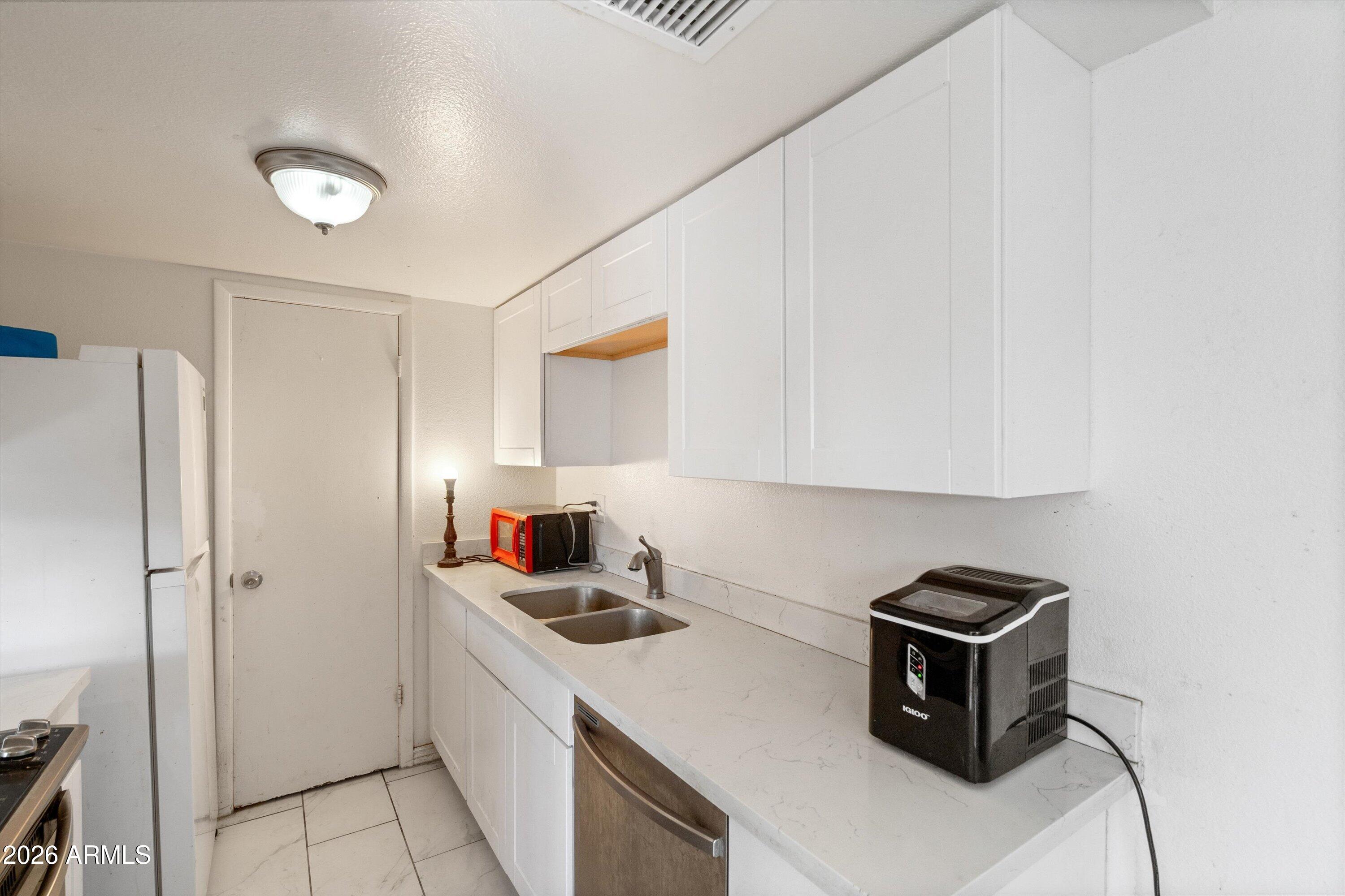 HALLCRAFT VILLAS - Residential
