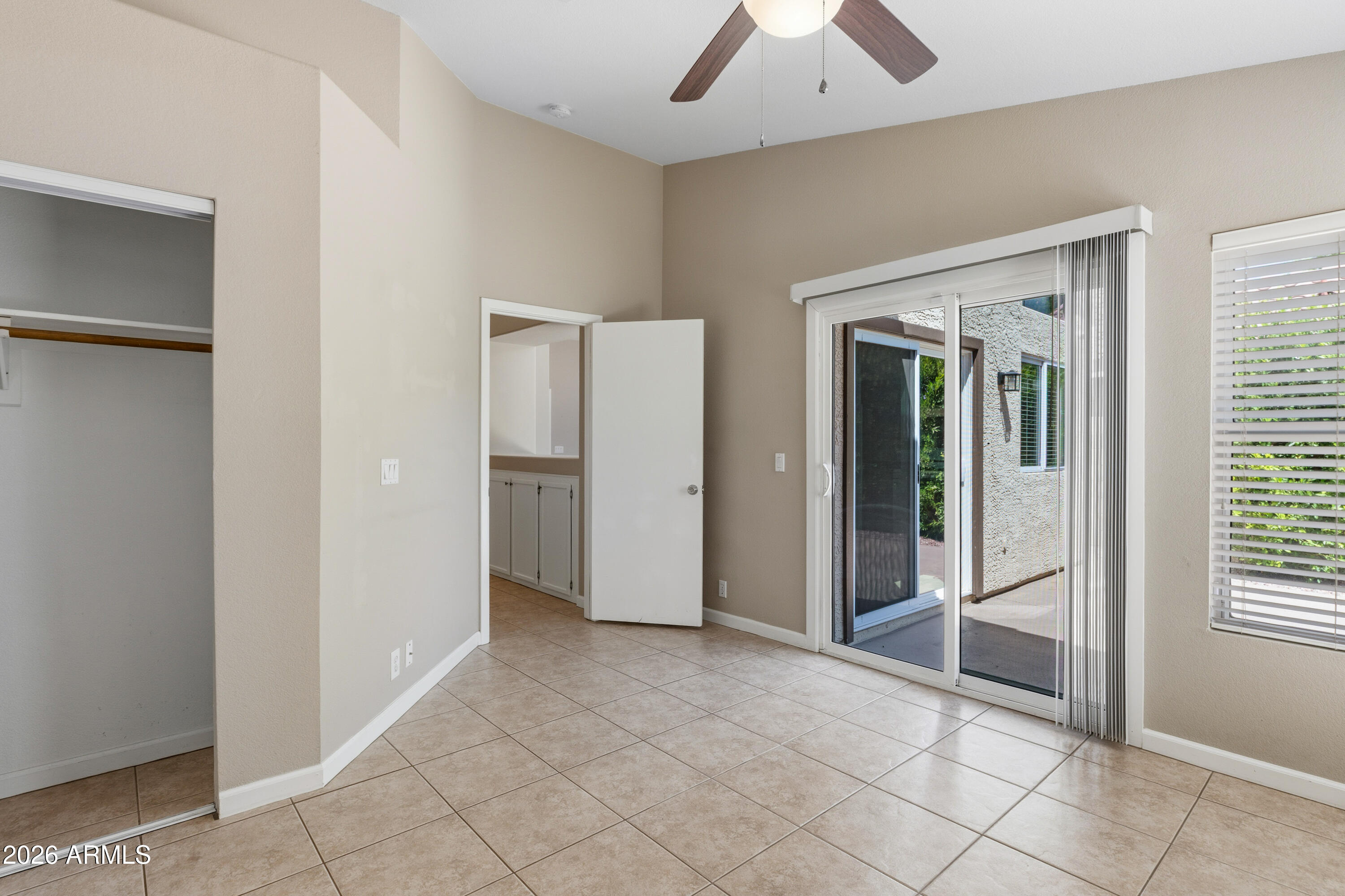 KAUFMAN BROAD AT DESERT CANYON - Residential