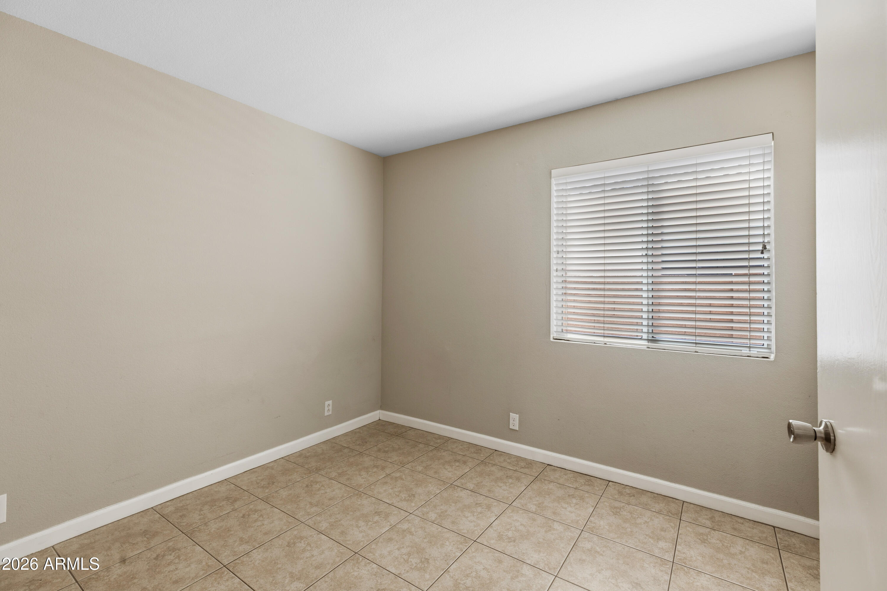 KAUFMAN BROAD AT DESERT CANYON - Residential