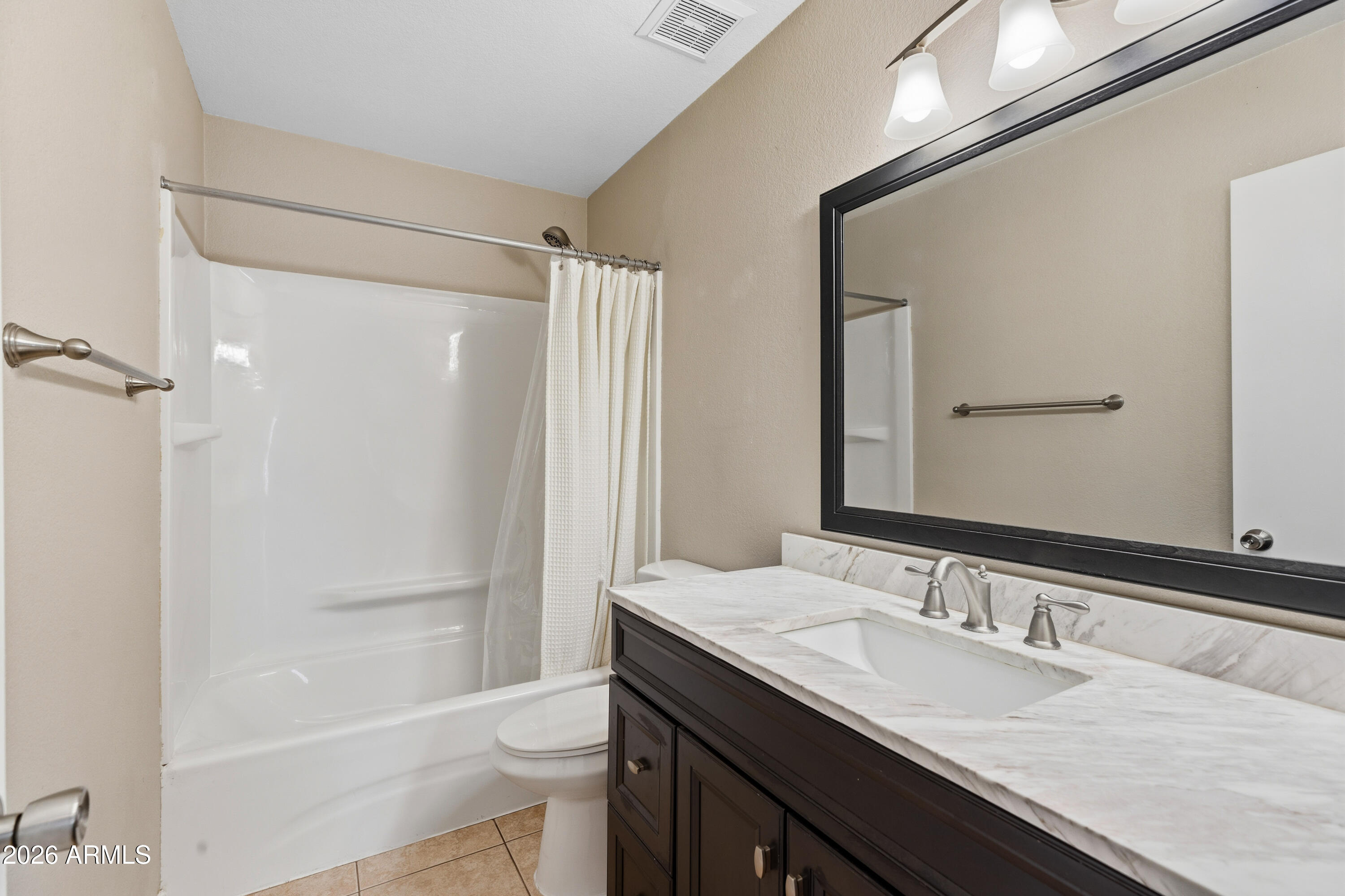 KAUFMAN BROAD AT DESERT CANYON - Residential