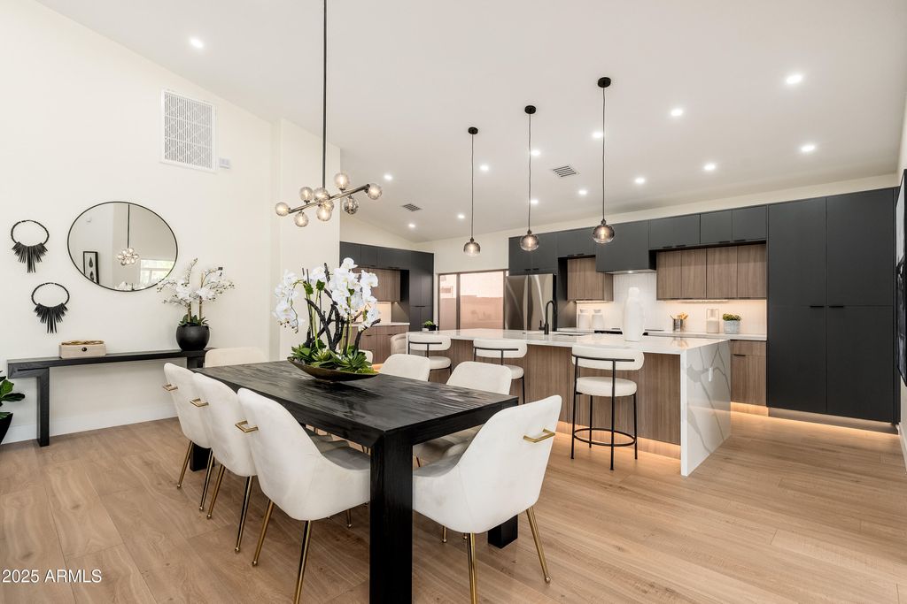 Photo of 1079 S Western Skies Drive, Gilbert, AZ 85296 (MLS # 6927582)