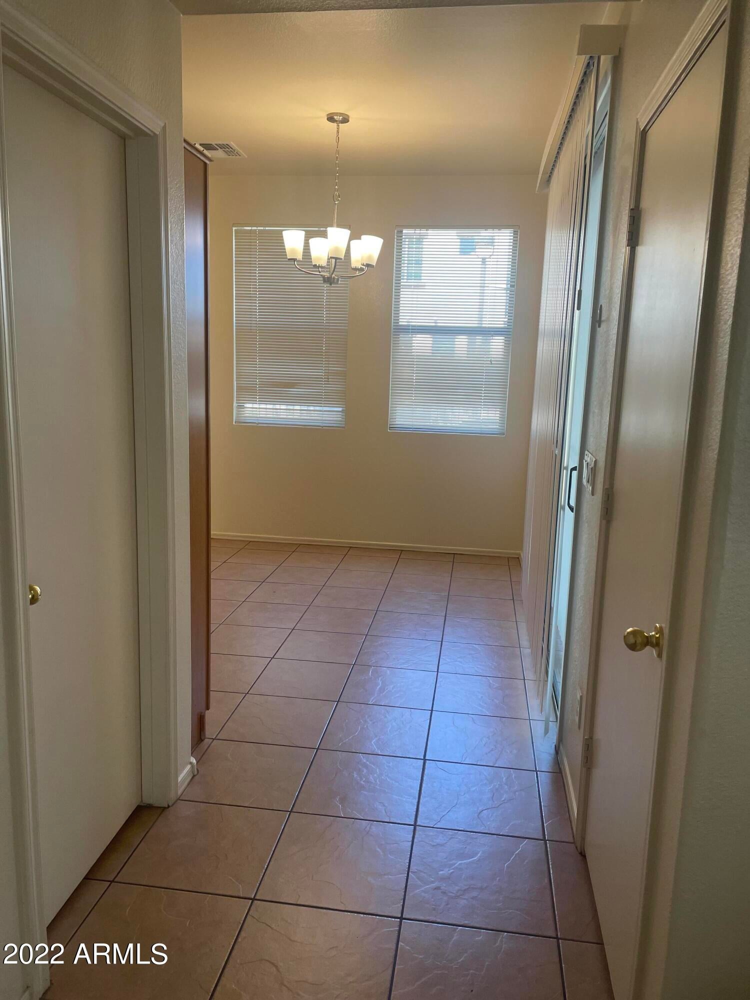 1886 E Don Carlos Avenue Unit 160