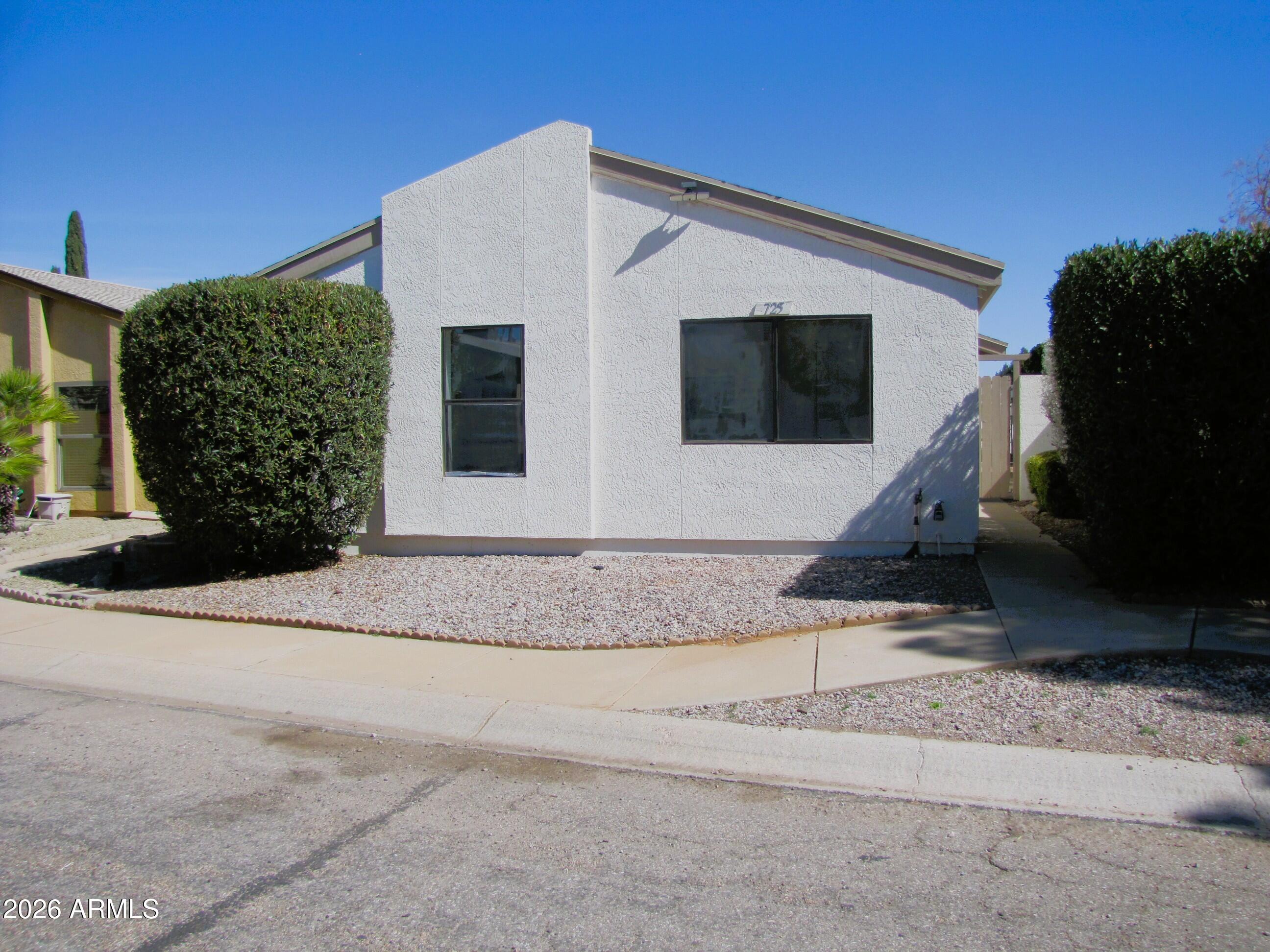 DESERT SHADOWS - Residential Lease