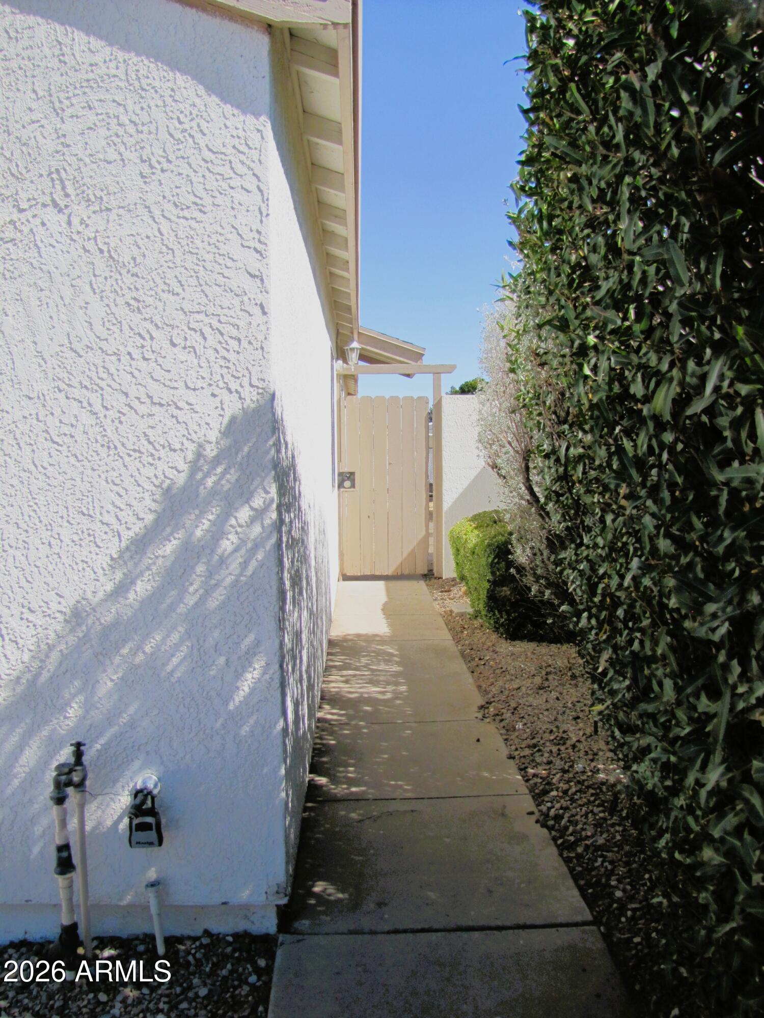 DESERT SHADOWS - Residential Lease