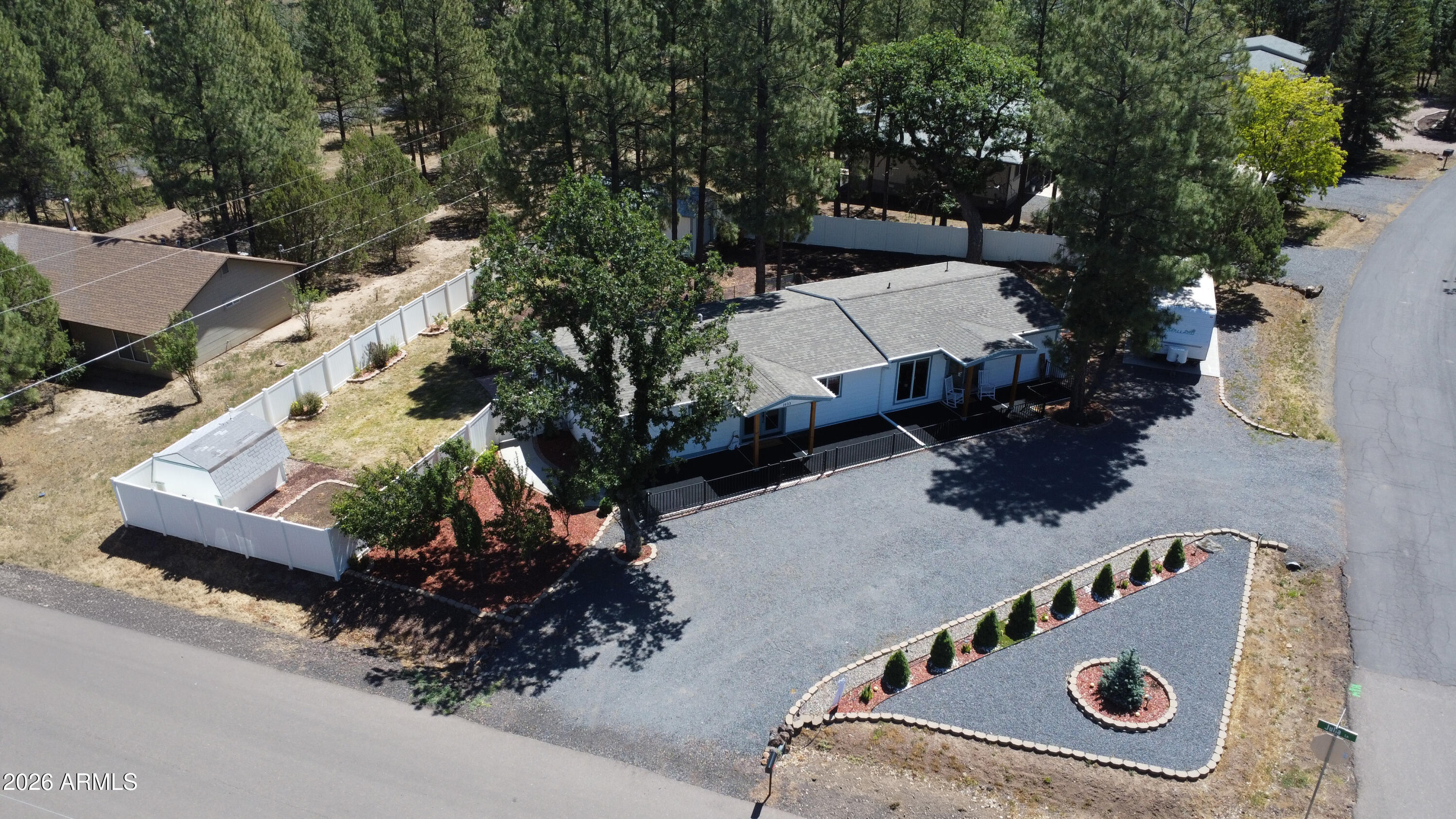 1403 S JULIA Lane