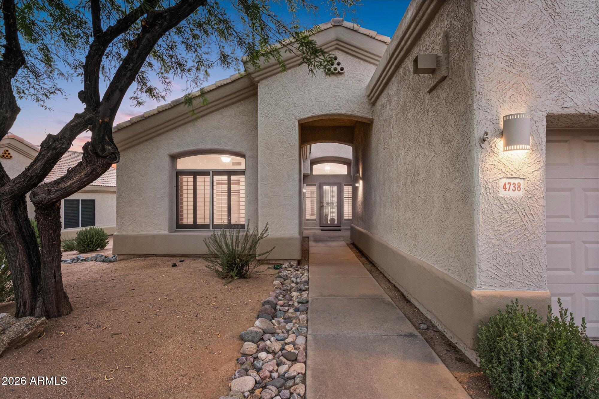 4738 E CASEY Lane