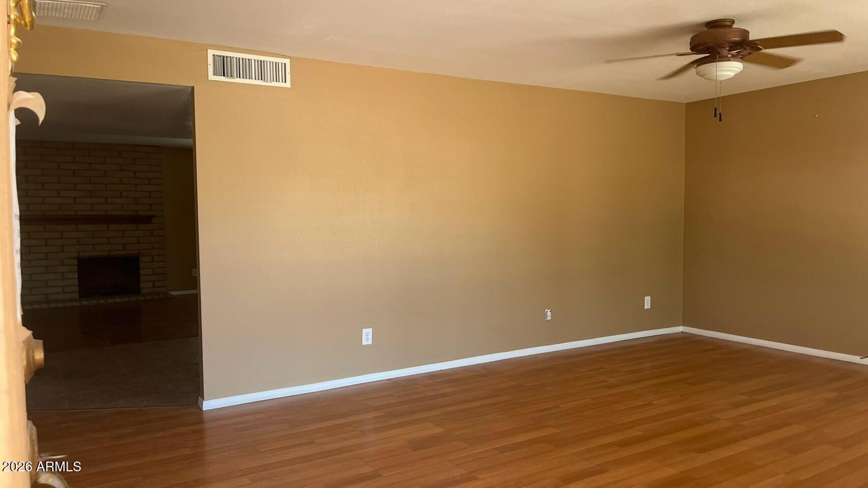 Properties 3 11233 S TOMAH Street