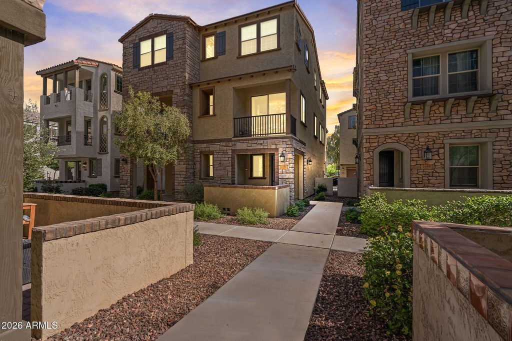 Photo of 1694 E Hampton Lane, Gilbert, AZ 85295 (MLS # 7020290)
