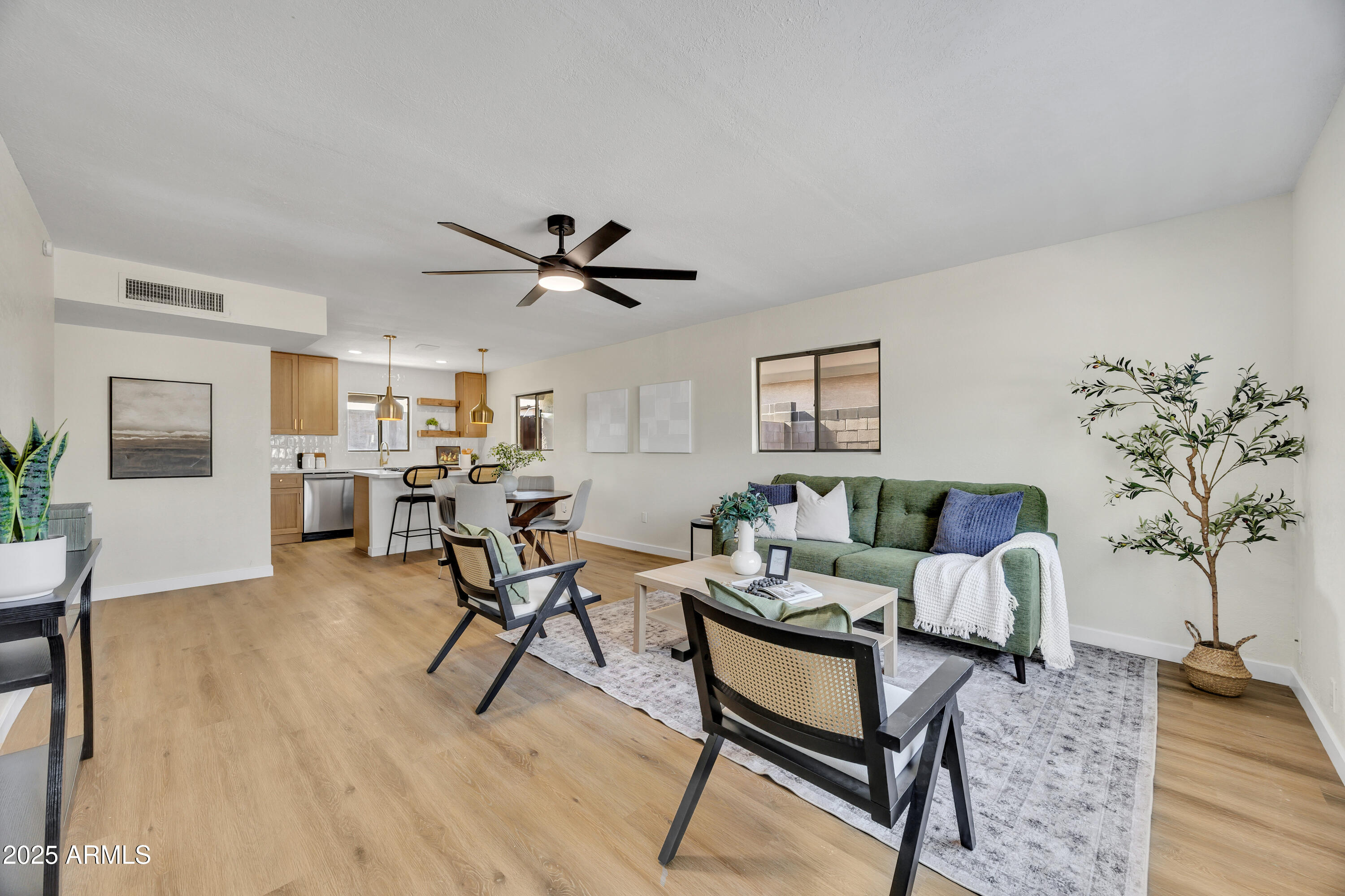 3987 W CALLE SEGUNDA --