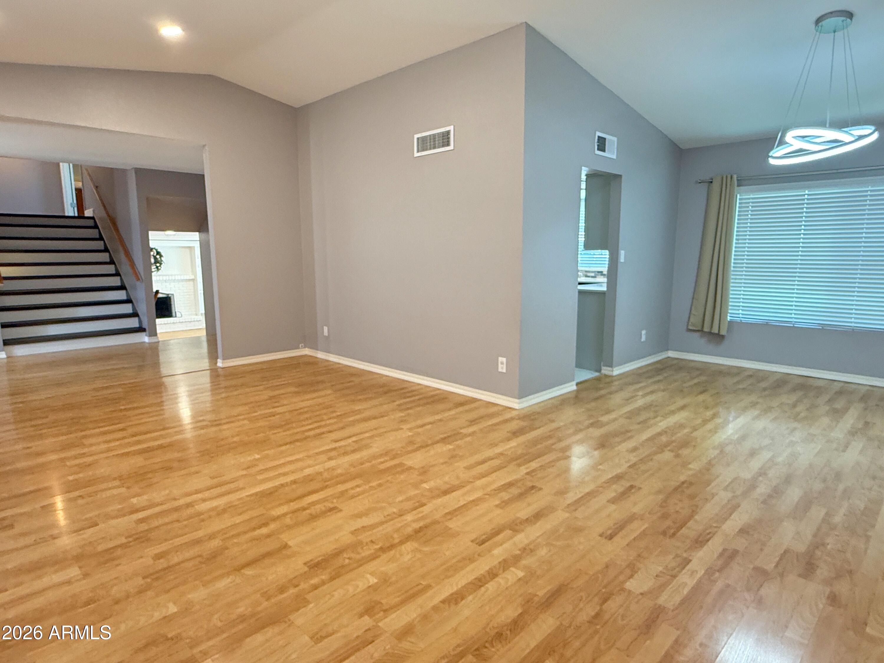 811 E Chilton Drive