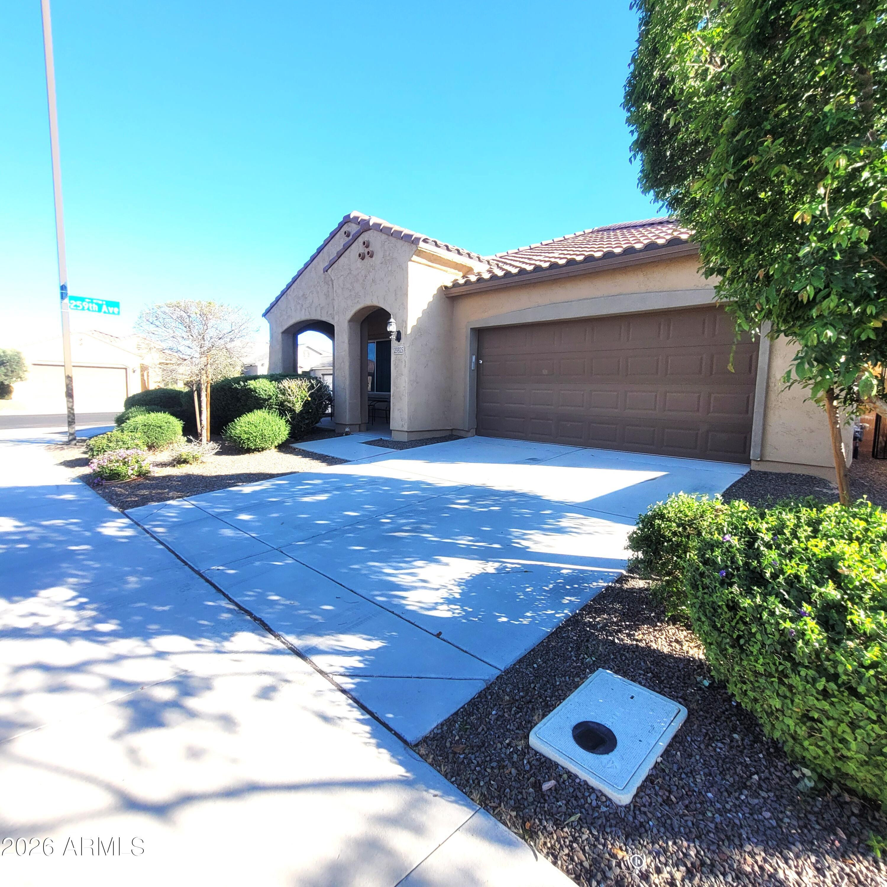25925 W Tonto Lane