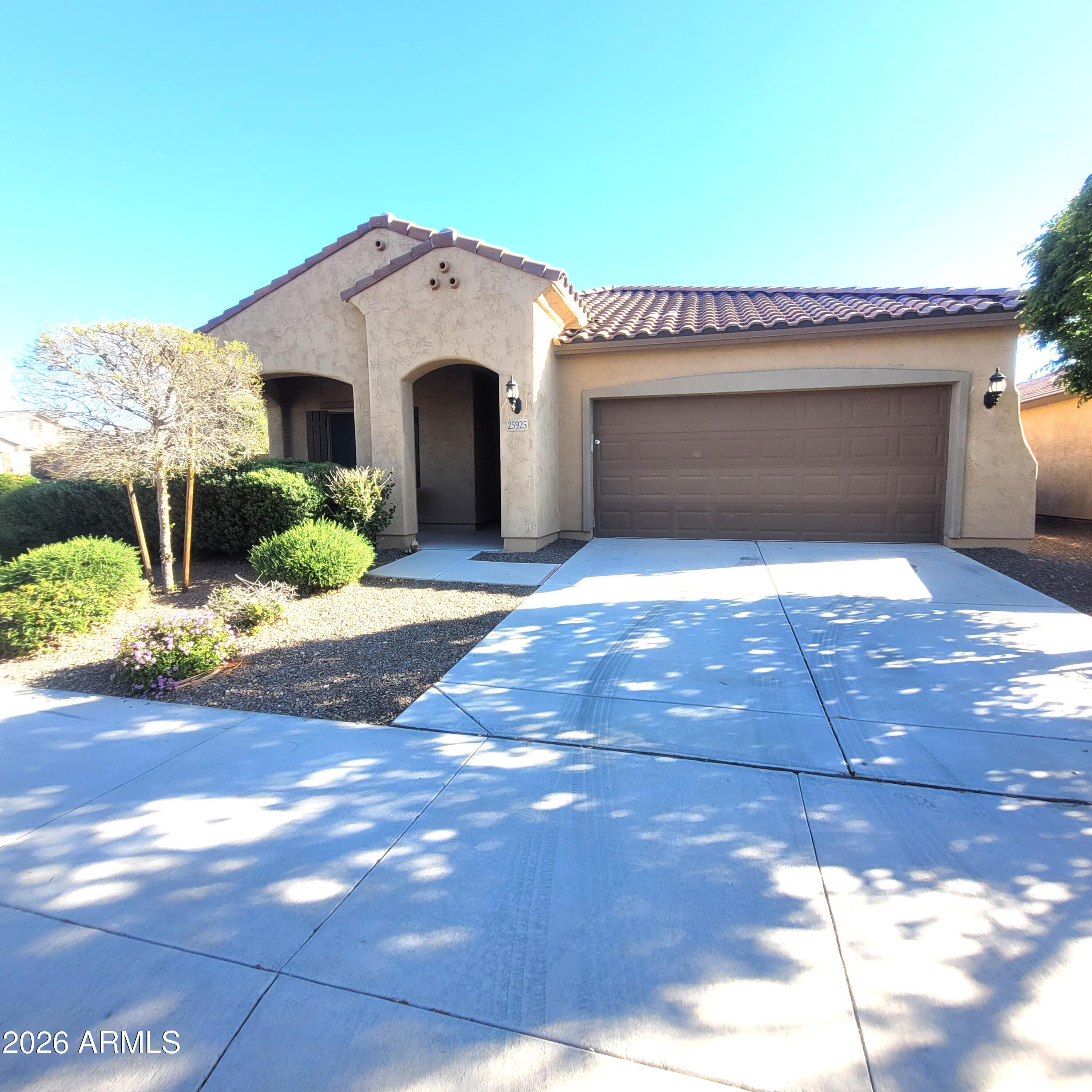 25925 W Tonto Lane