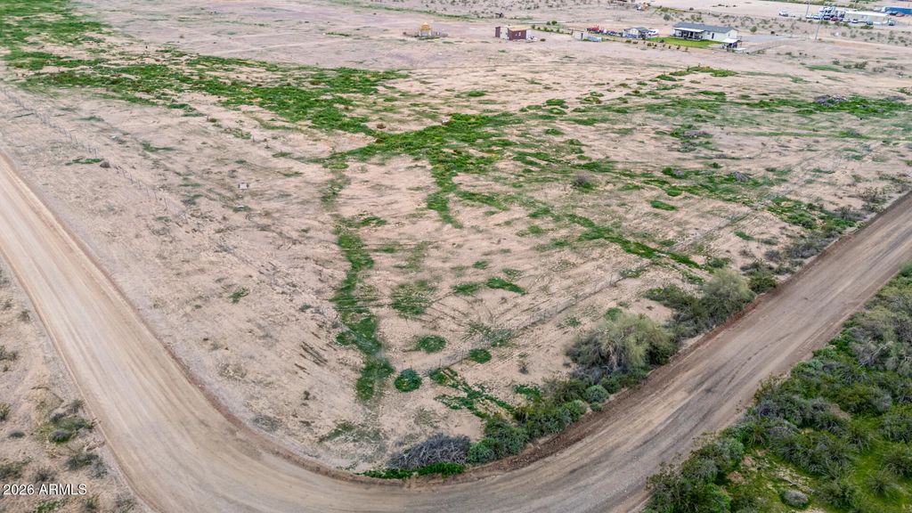 Photo of 35900 W Camelback Road #-, Tonopah, AZ 85354 (MLS # 7006104)