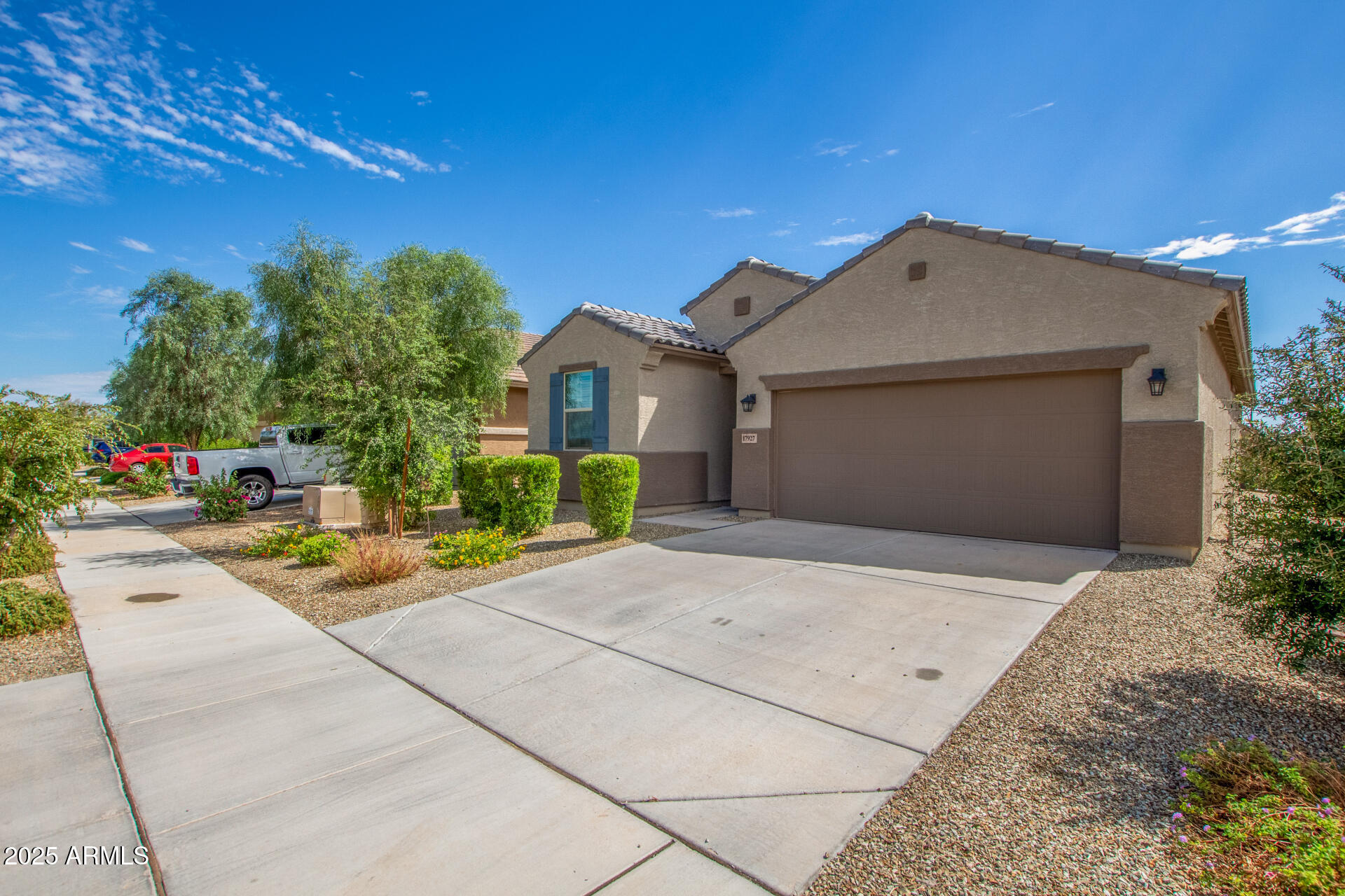 17927 W MONTE LINDO Lane