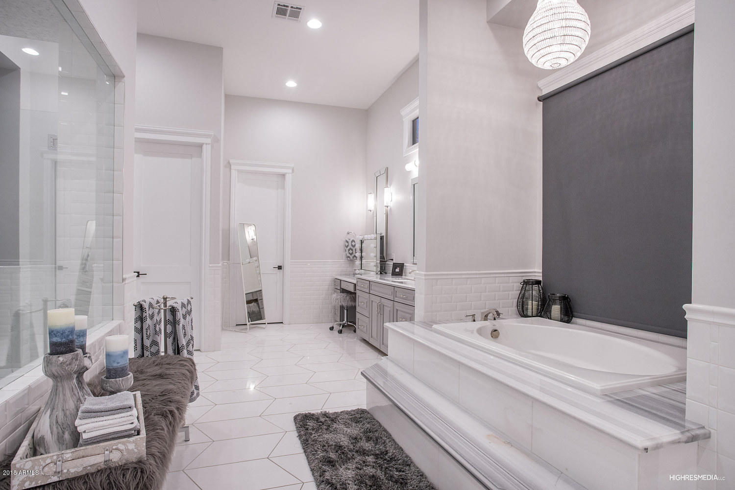 PARADISE COUNTRY ESTATES - Residential