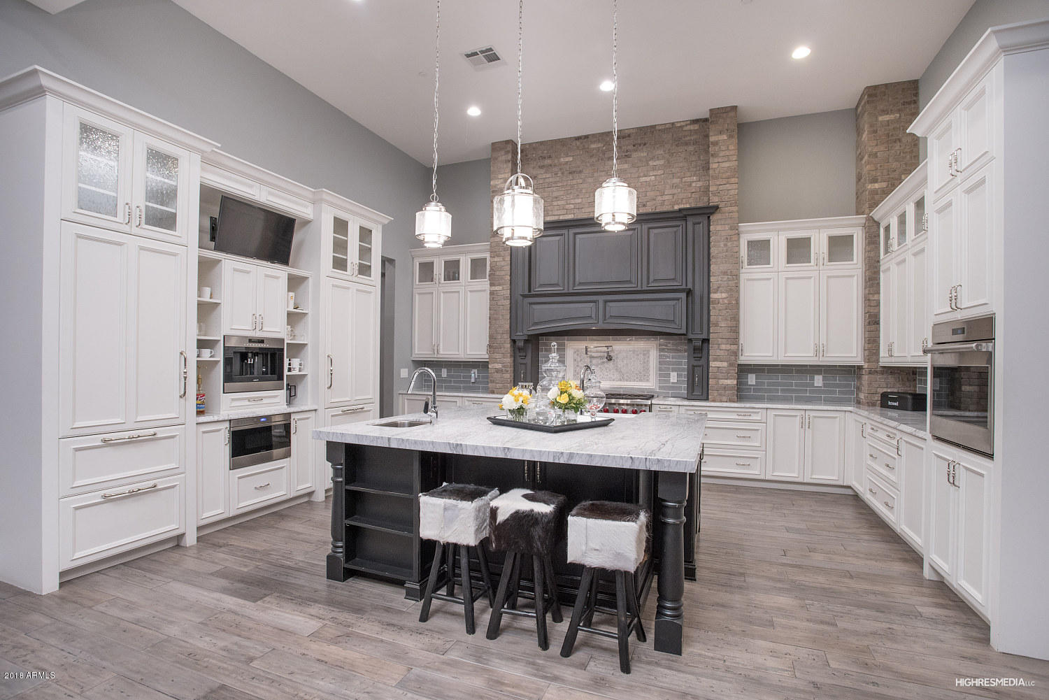 PARADISE COUNTRY ESTATES - Residential