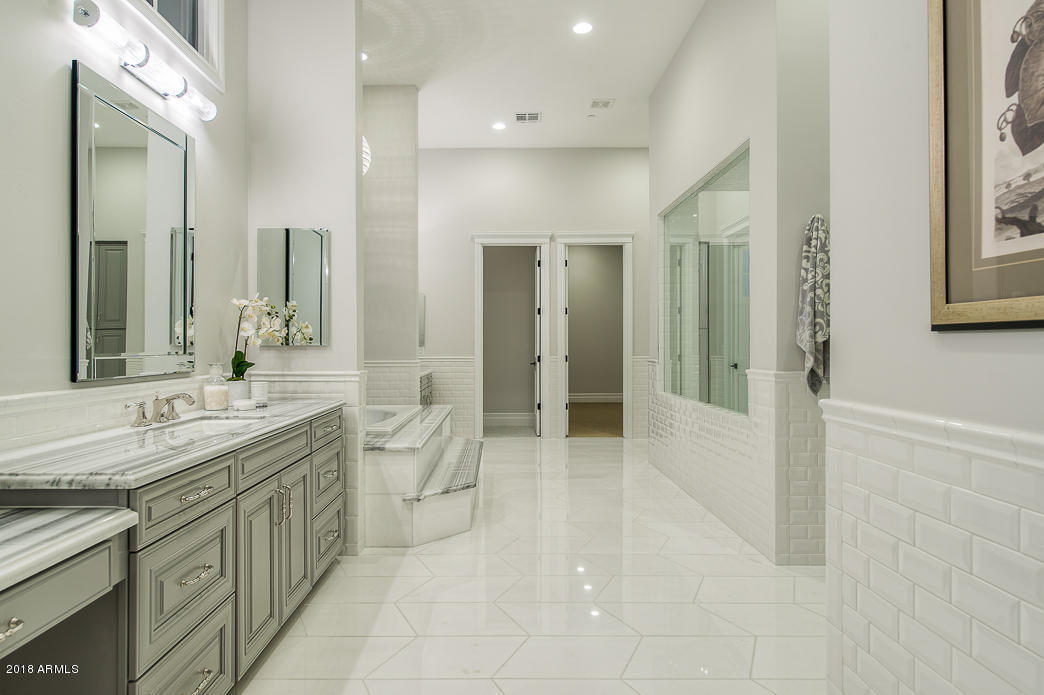 PARADISE COUNTRY ESTATES - Residential