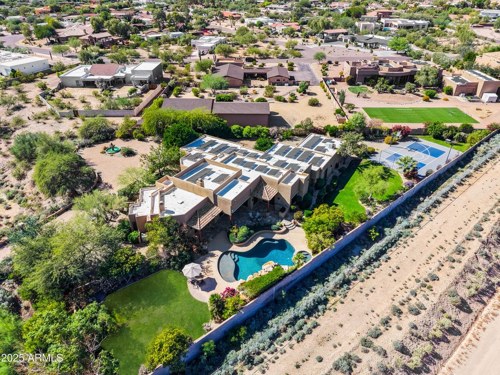 Photo of 12555 E Saddlehorn Trail, Scottsdale, AZ 85259 (MLS # 6945340)