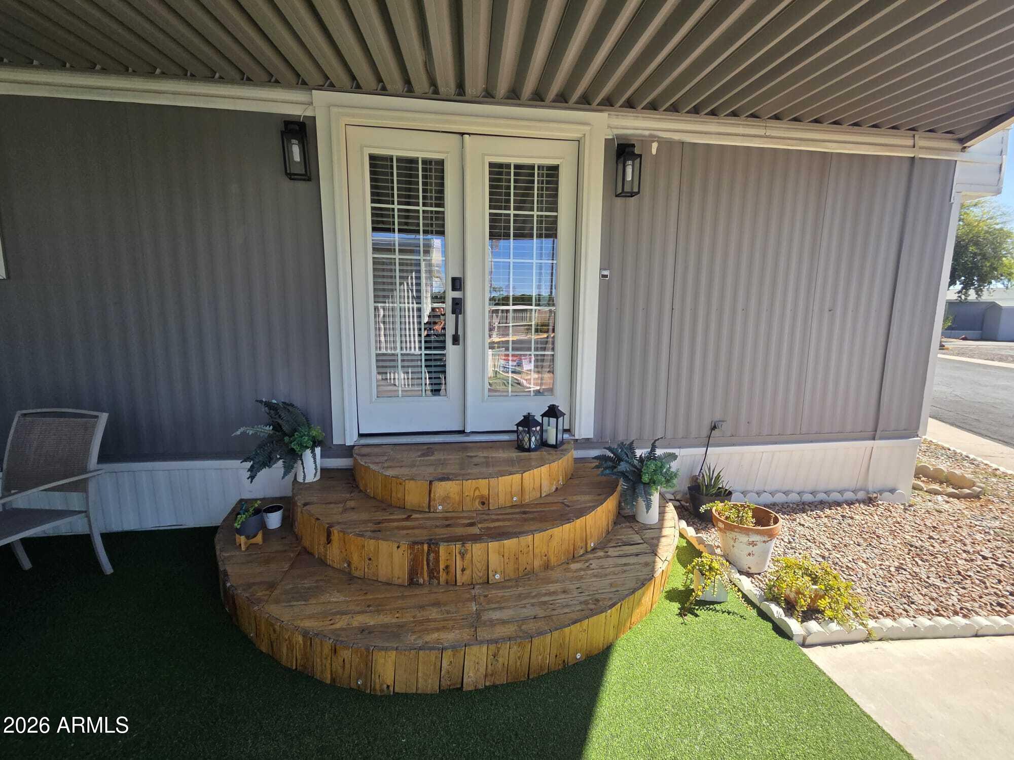 2701 E ALLRED Avenue 19