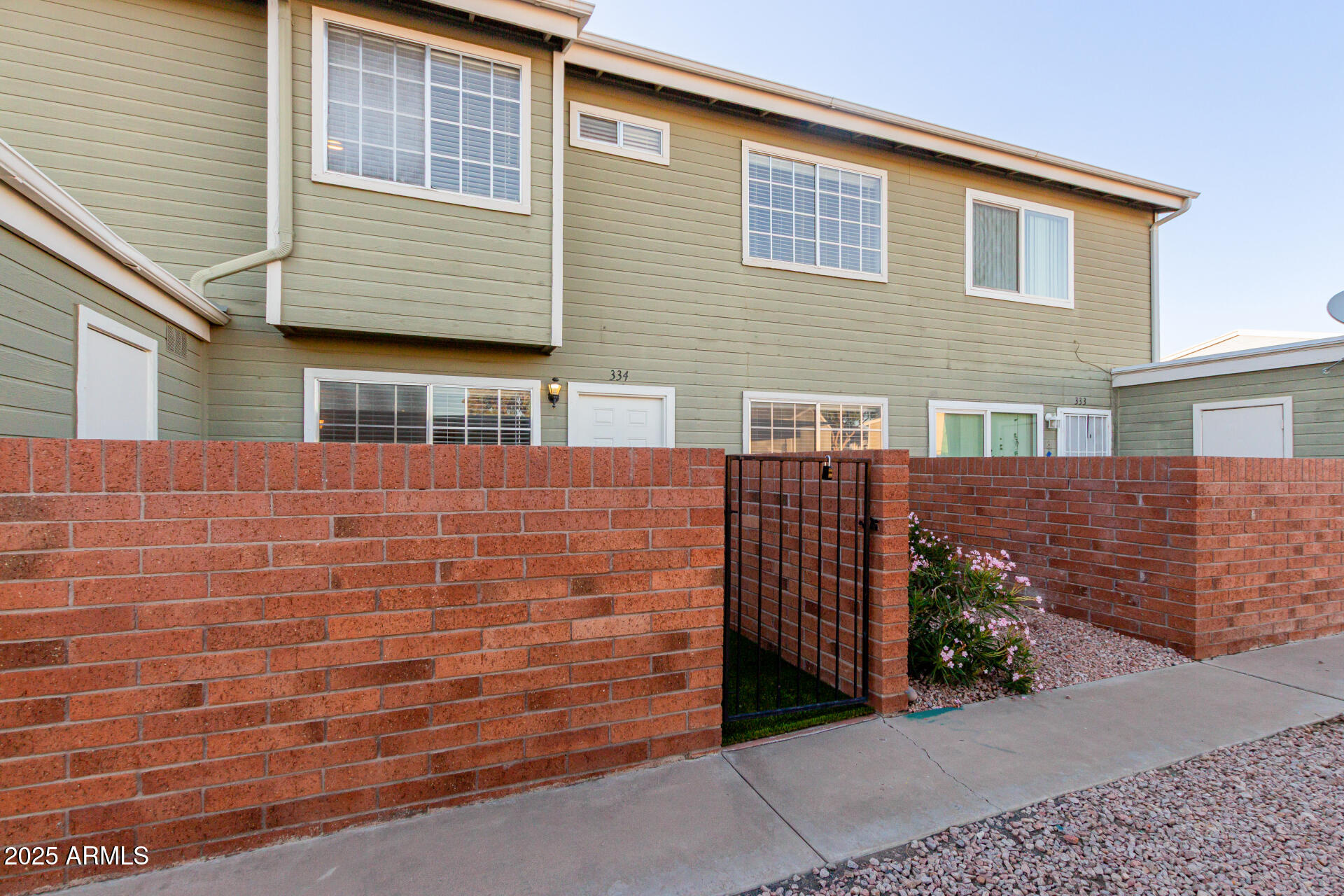 2301 E UNIVERSITY Drive 334