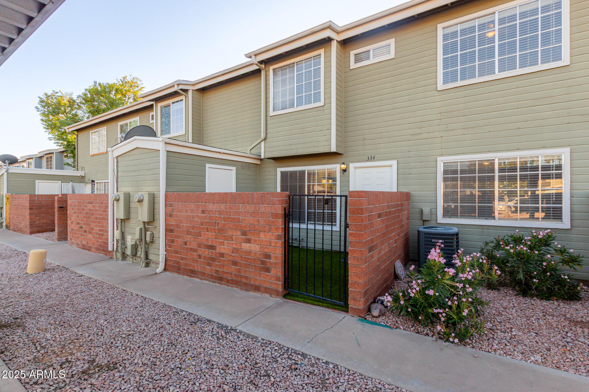2301 E UNIVERSITY Drive 334