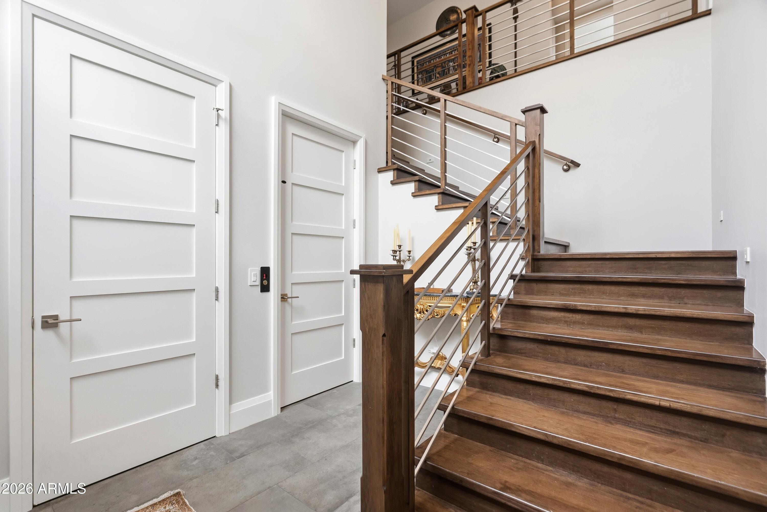 6180 N LAS BRISAS Drive