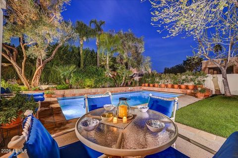 Photo of 2550 E Denton Lane, Phoenix, AZ 85016 (MLS # 6985799)