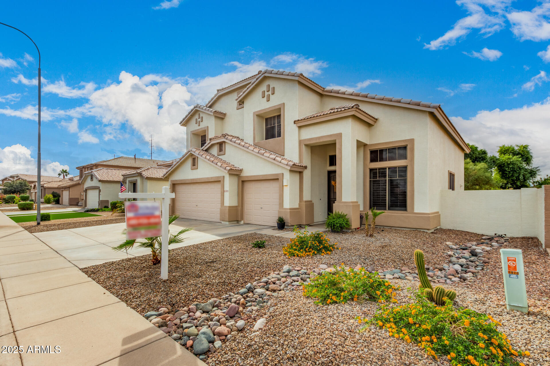 3870 S Velero Street