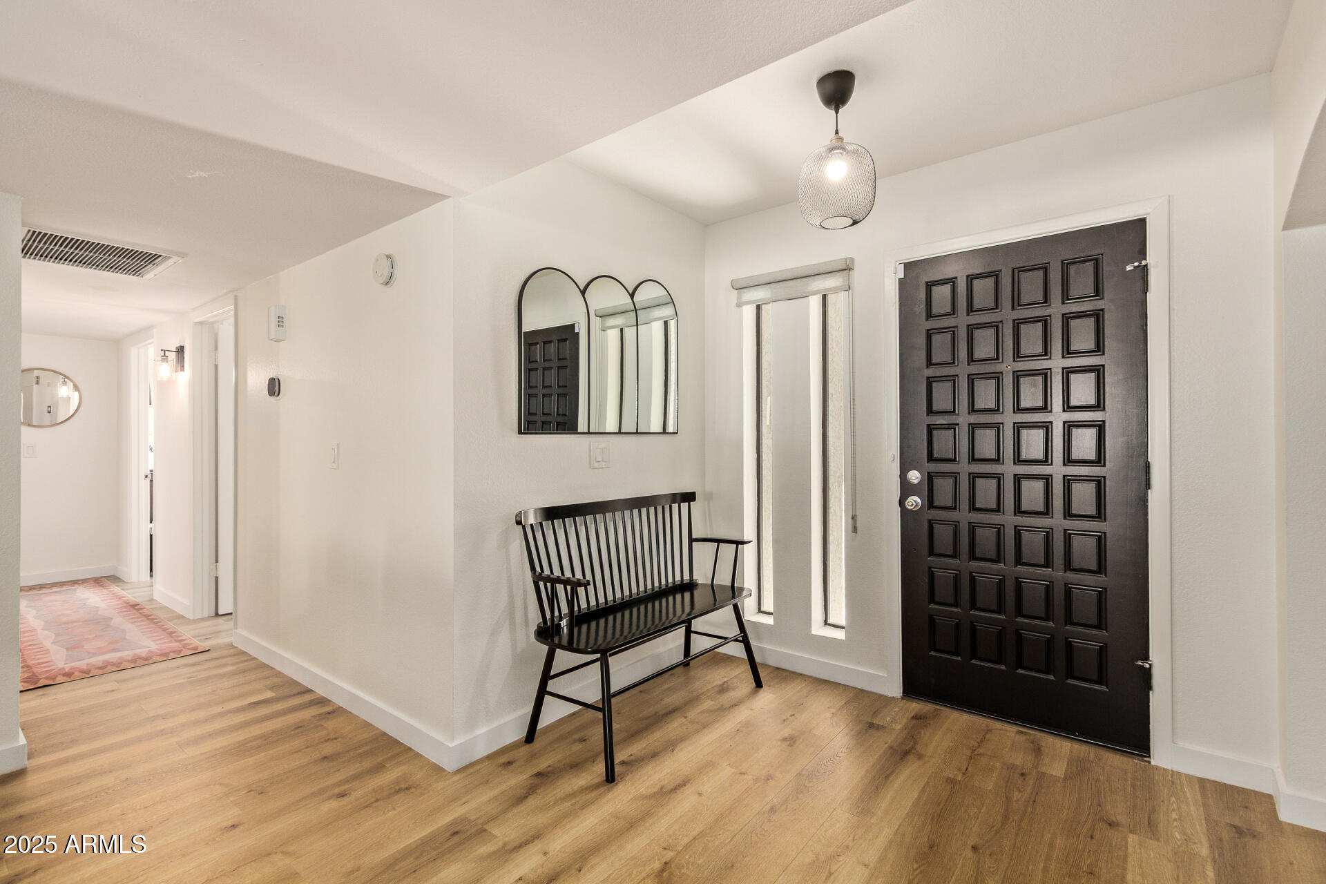 6722 E GRANDVIEW Drive