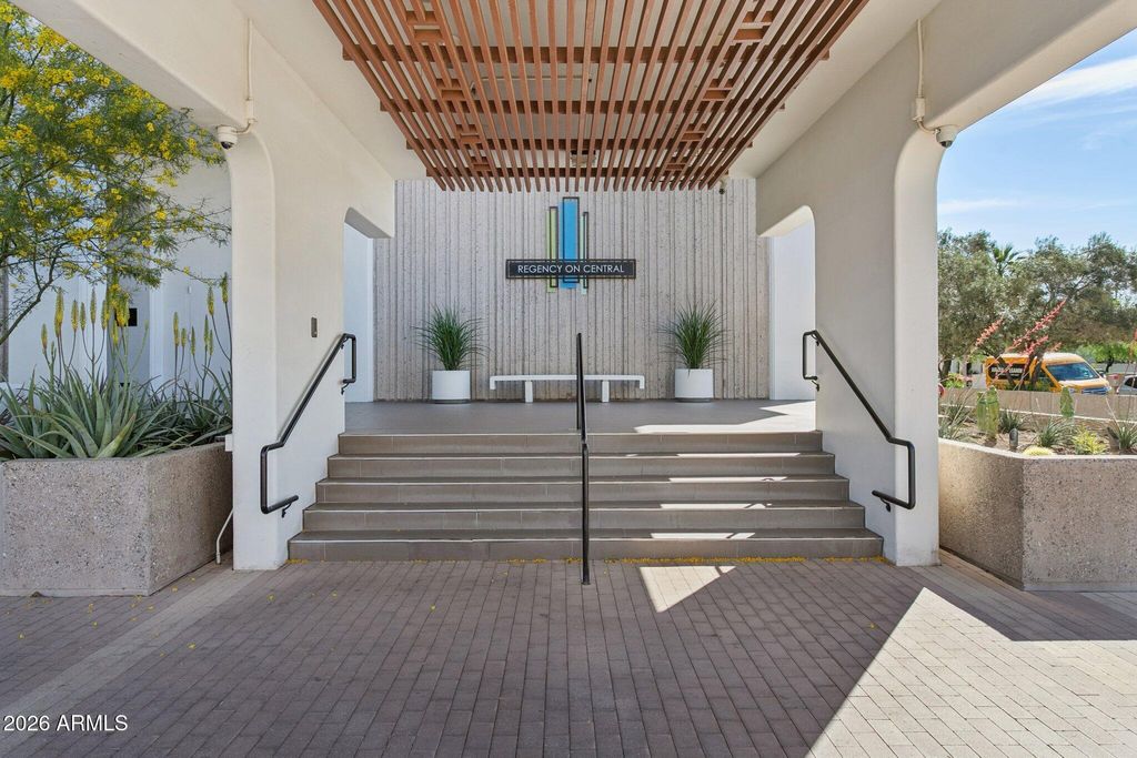 Photo of 2323 N Central Avenue #205, Phoenix, AZ 85004 (MLS # 7001589)