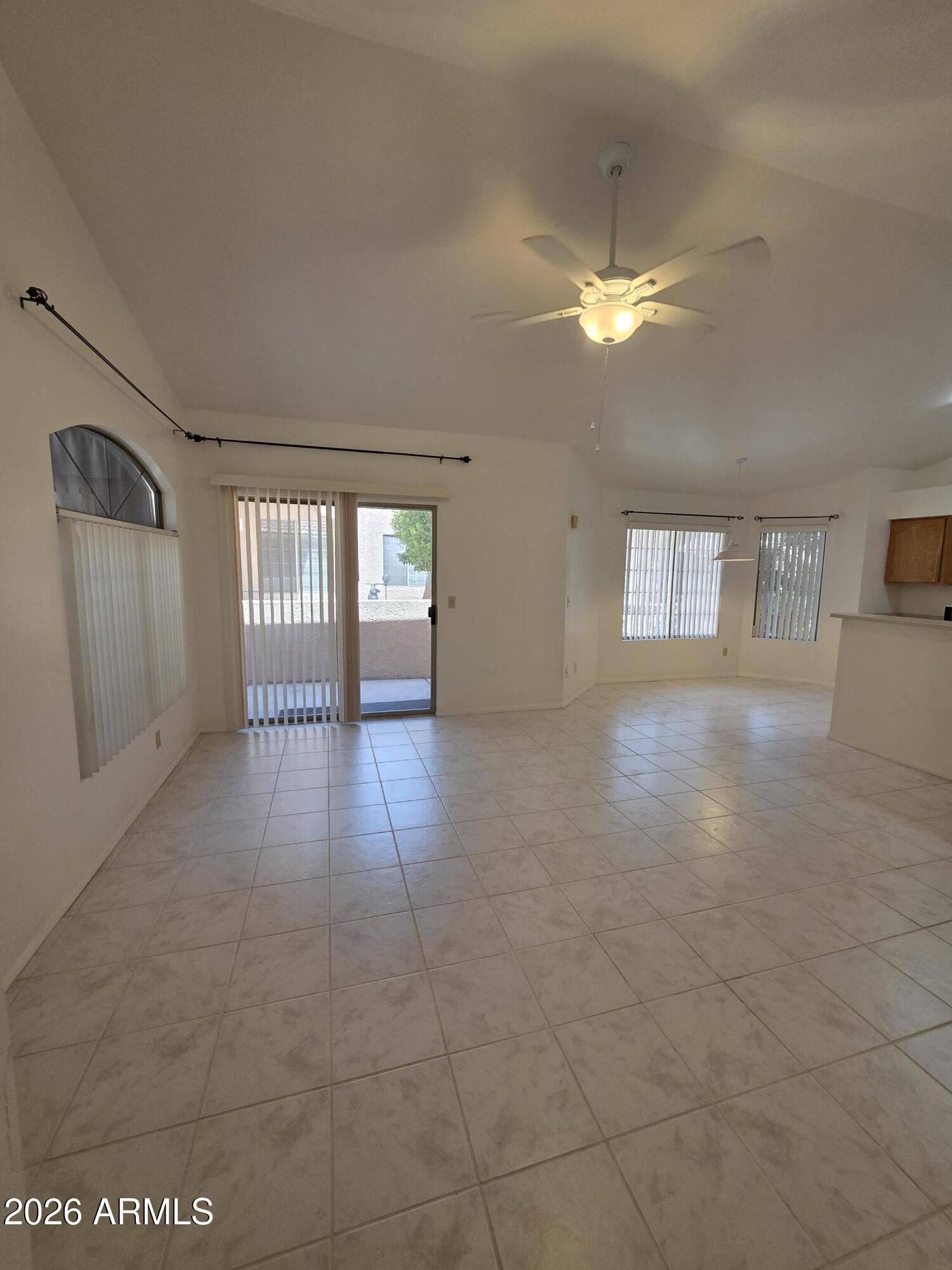 586 S Sawmill Cove A
