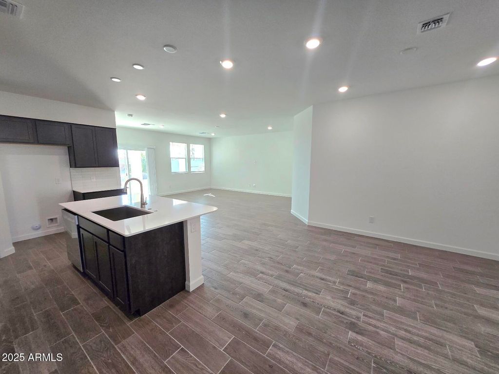 Photo of 12569 W Chase Lane, Avondale, AZ 85323 (MLS # 6958860)