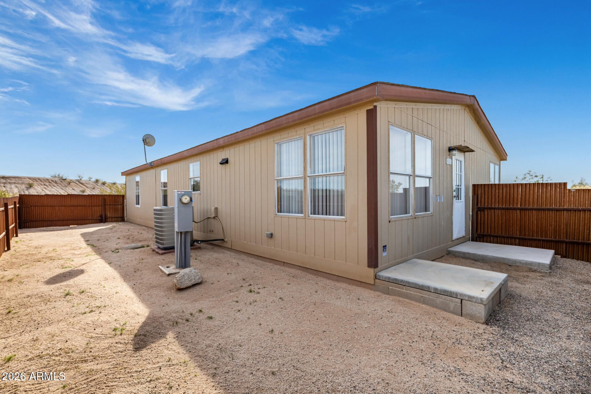 COMM @ NE COR OF SEC 12 5S-9E TH W 1042.26' TH S54 - Residential