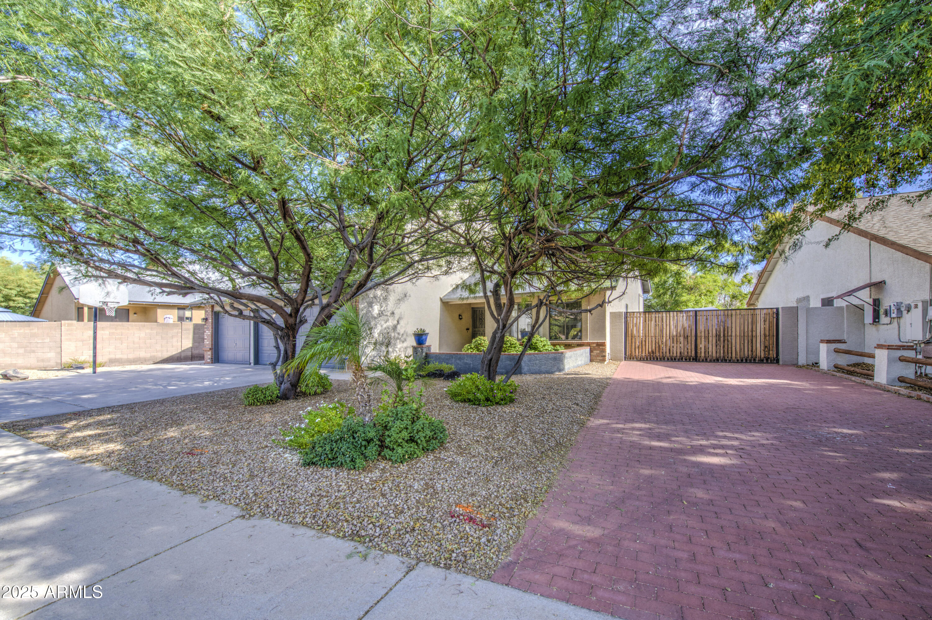 6017 W VILLA MARIA Drive