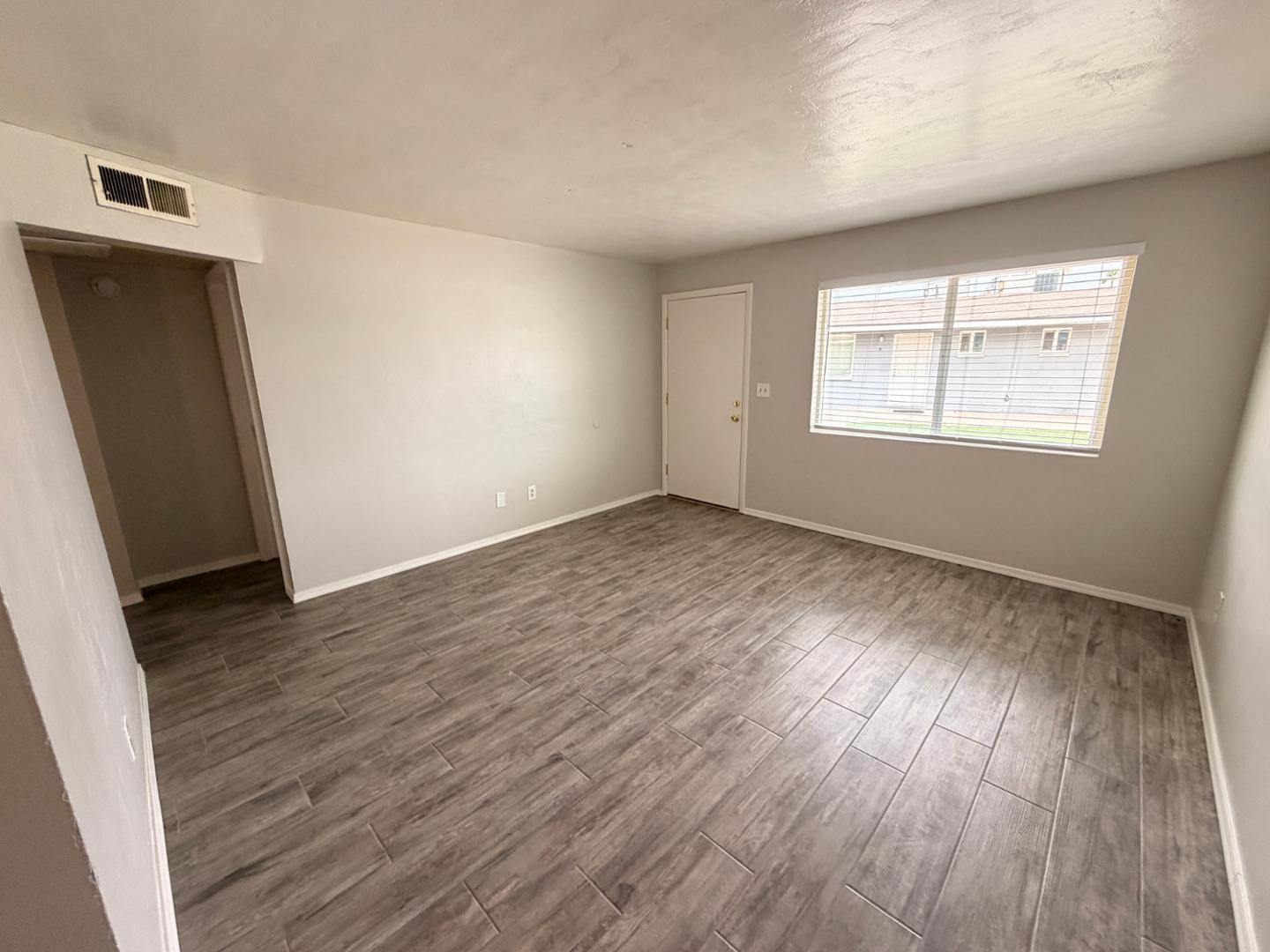 4837 E WILLETTA Street Apt 3