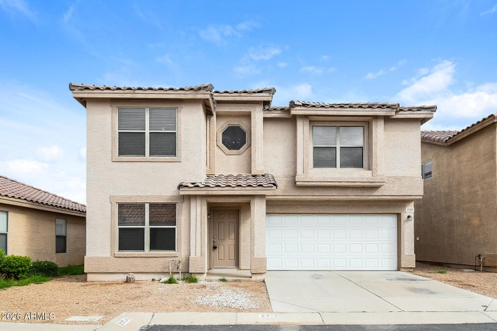 Photo 1 of 17 — 2358 E SPRUCE Drive, Chandler, AZ 85286