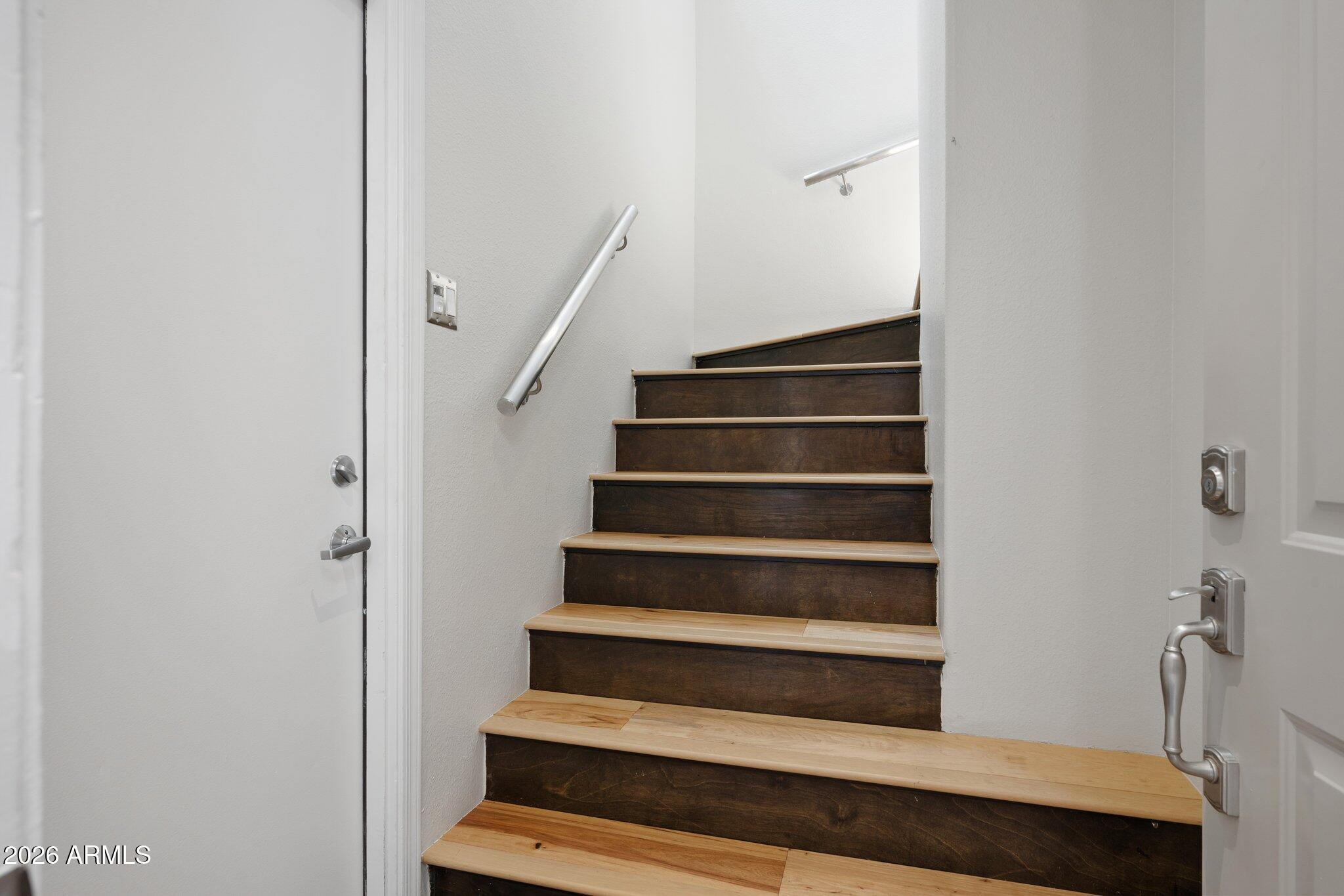 7520 E EARLL Drive 44