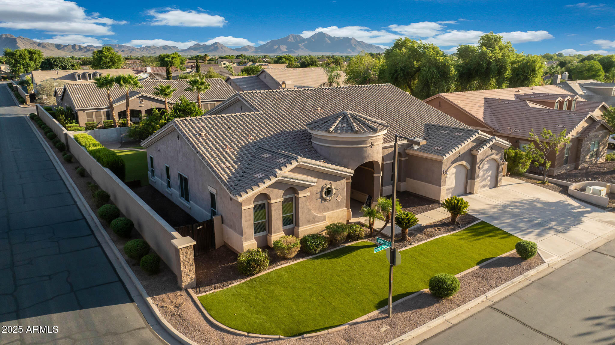 20197 E SILVER CREEK Lane