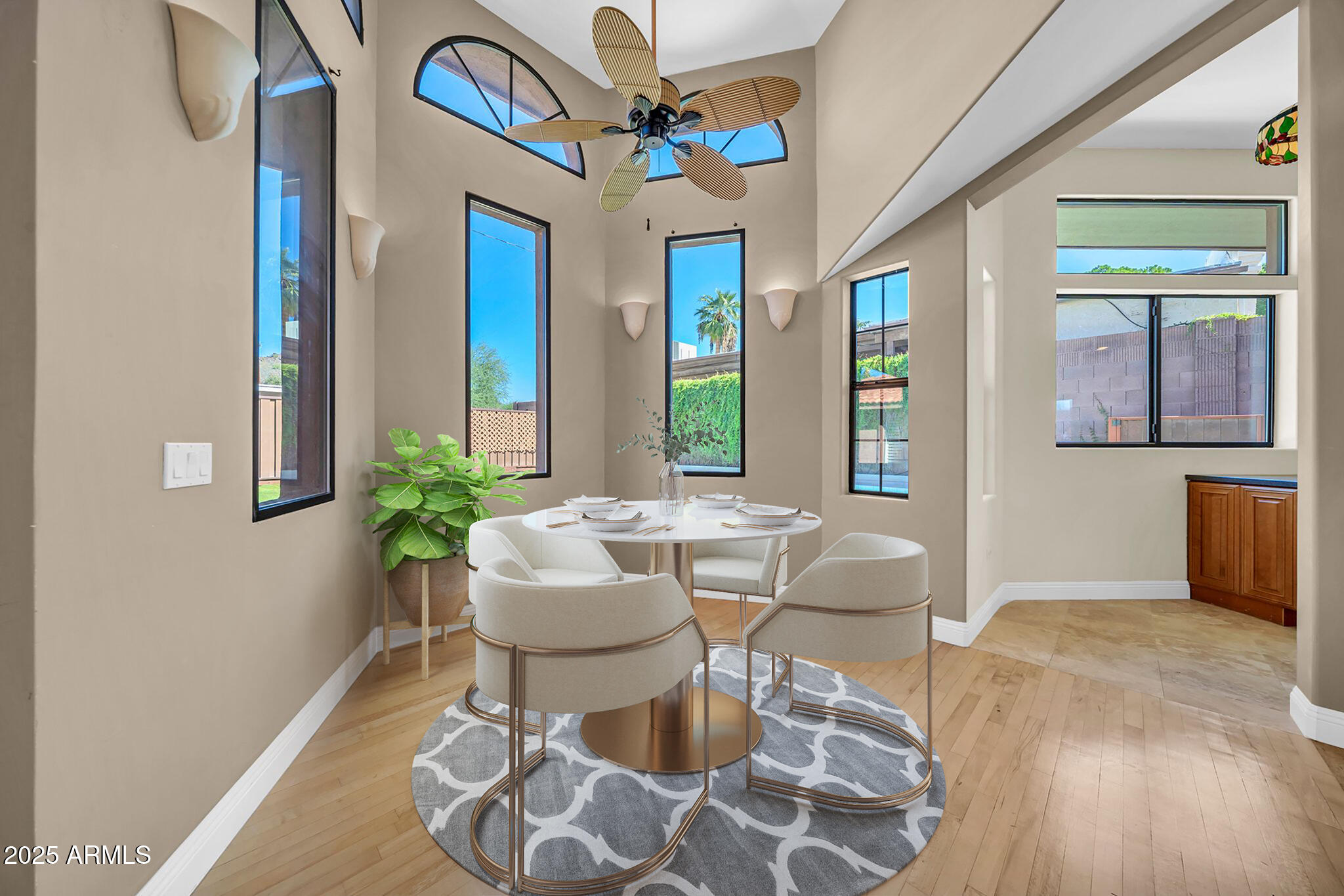 1450 E ROYAL PALM Road