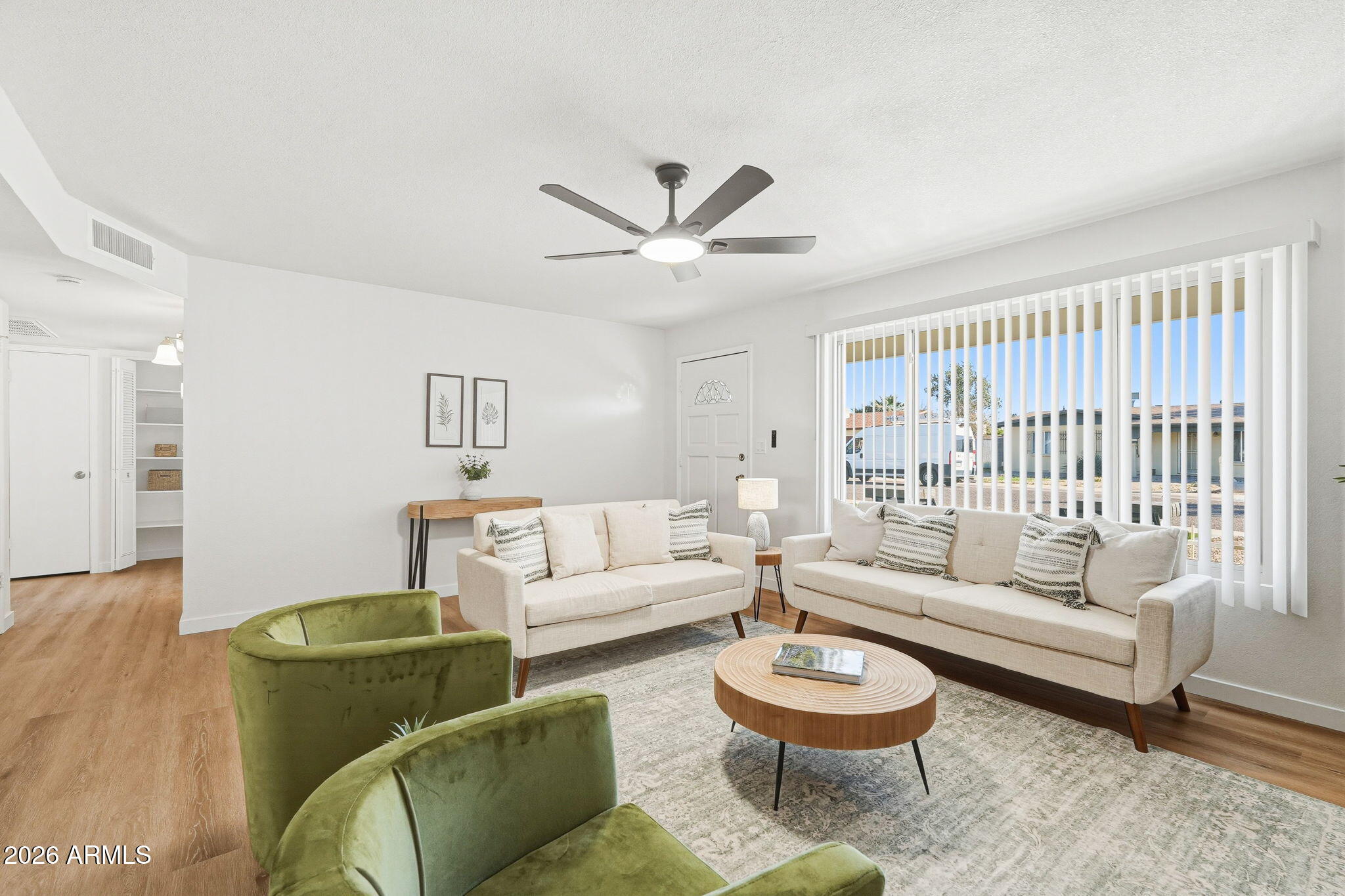 3724 W RUE DE LAMOUR Avenue