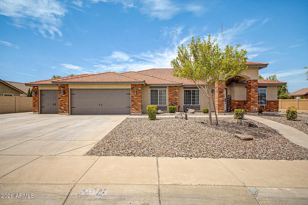 Photo of 40376 N Cape Wrath Drive, San Tan Valley, AZ 85140 (MLS # 7070896)
