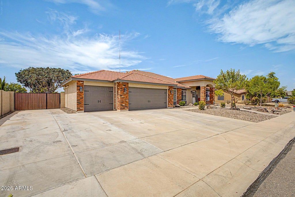 Photo of 40376 N Cape Wrath Drive, San Tan Valley, AZ 85140 (MLS # 7070896)